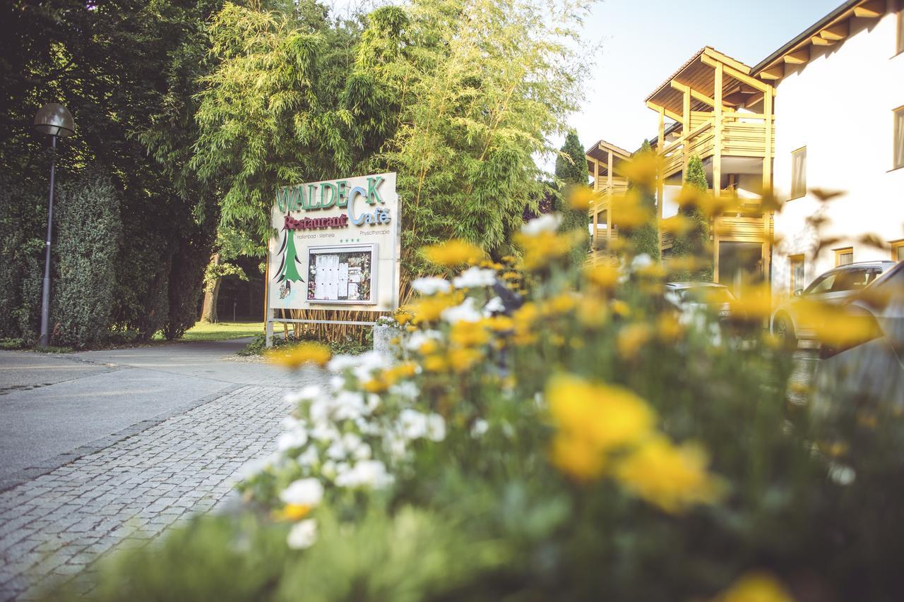 Hotel Und Appartementhof Waldeck Bad Fussing Exterior photo